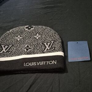 Louis Vuitton Monogram Black and White Beanie